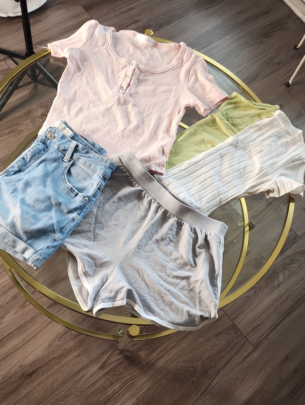 Lote De Ropa De Verano: Shorts De Mezclilla Y Blusas Casuales